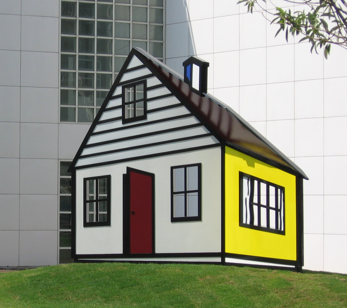photo of a 3d art piece portraying a house. the artist is Roy Lichtenstein.
