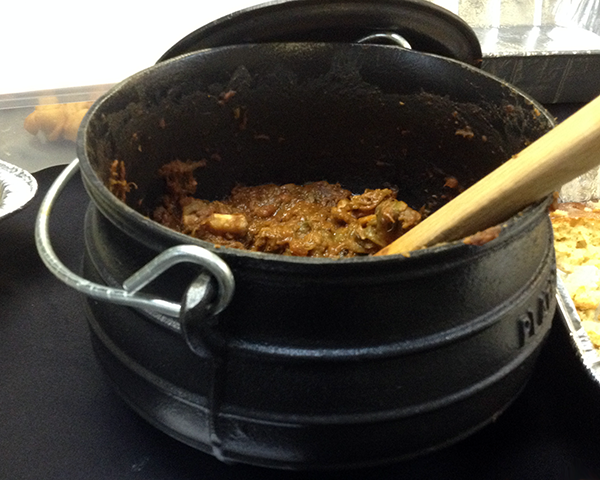 Photo of a pot of oxtail stew
