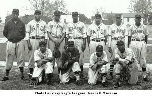 Old photo of a baseball team