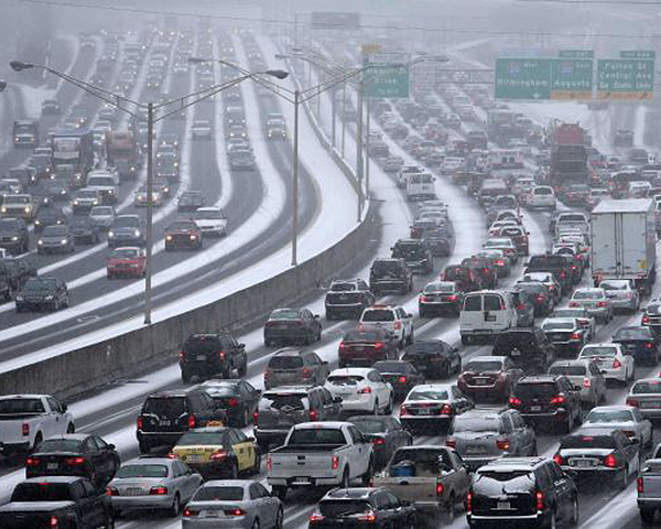 Photo of a traffic jam in Atlanta during a snow storm