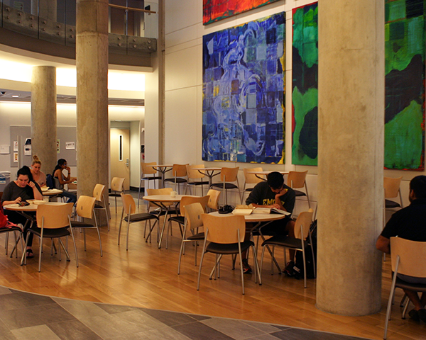 picture of cafe seating in the science commons
