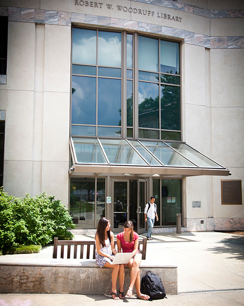 Photo of students in front of the Woodruff Library