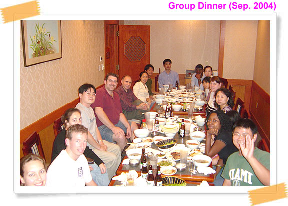 gallery-dinner-group-sept-2004